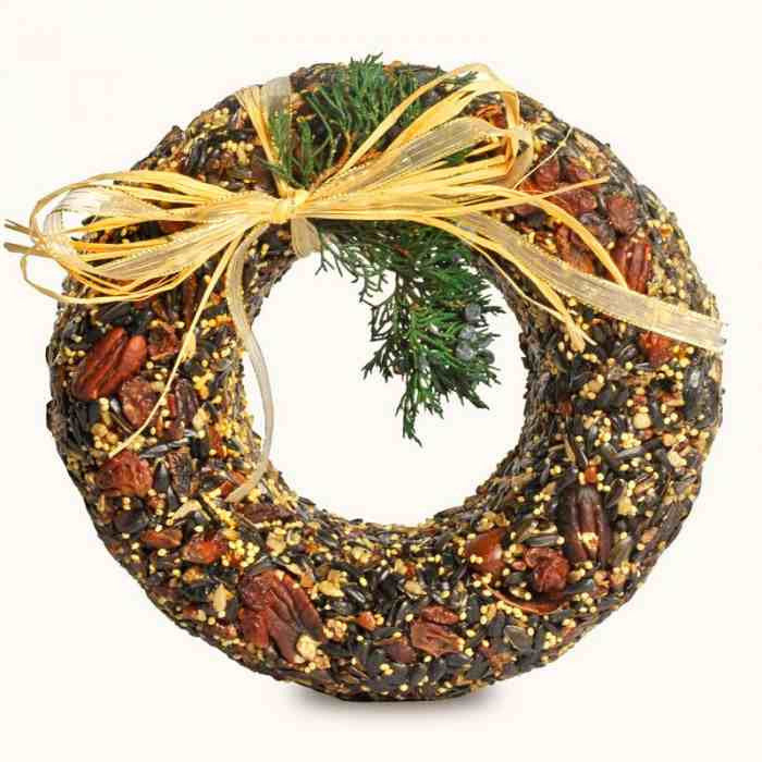 Deluxe Pecan and Fruit Wreath
